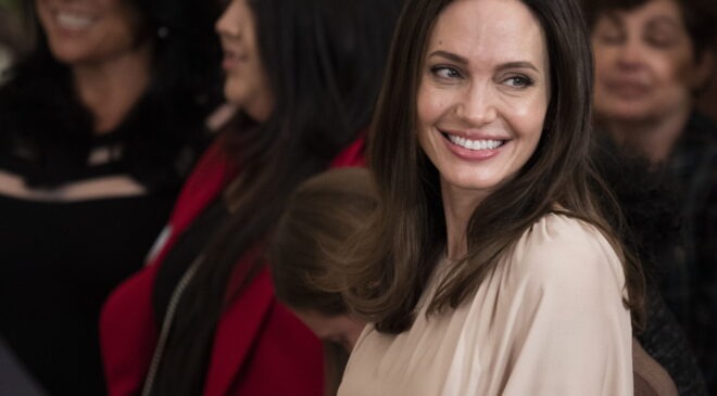 Angelina Jolie pone a la venta su mansión en Los Ángeles