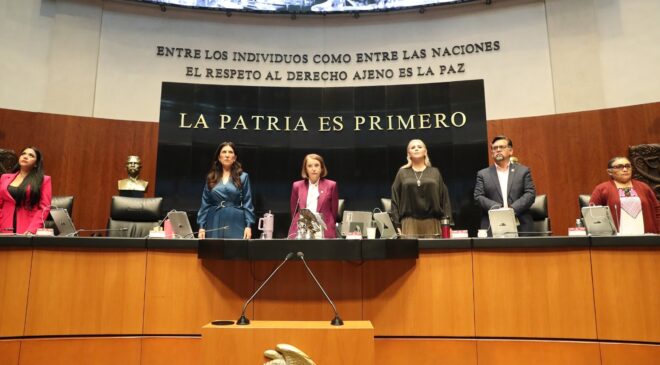 Guarda Comisión Permanente Minuto de Silencio en Memoria de Joel Bravo Martínez, Alcalde de San Miguel Amatitlán, Oaxaca