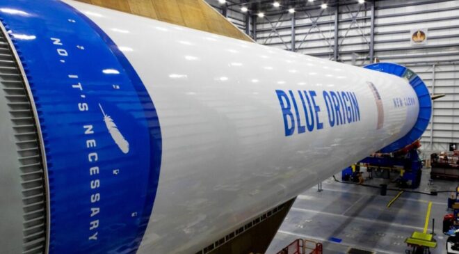 Blue Origin prevé lanzar este año cohete New Glenn pese a explosión en Florida