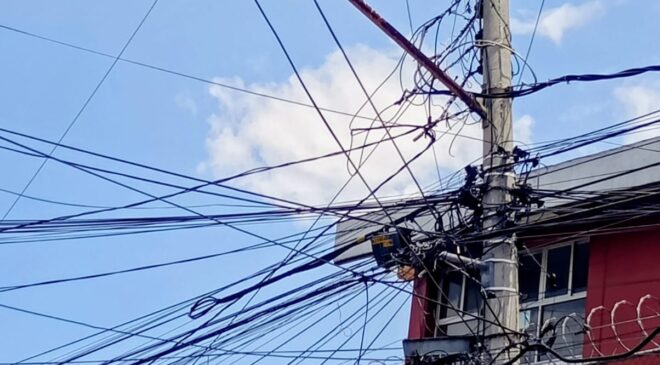 Abundan Toneladas de Cableado Inservible en la vía Pública, Alerta la Senadora Mariela Gutiérrez