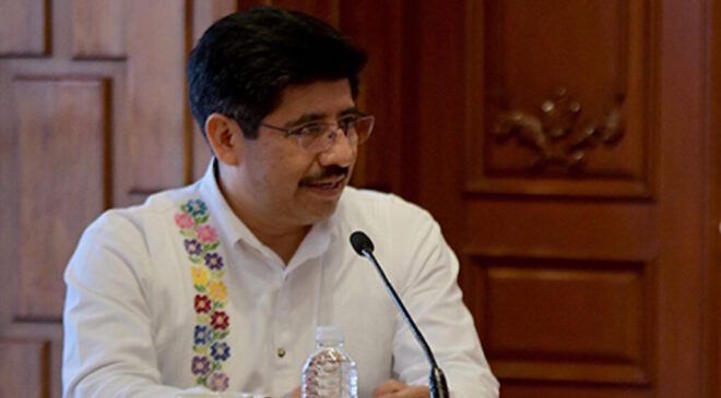 Ministro Hugo Aguilar ve “decadencia” en el servicio público mexicano